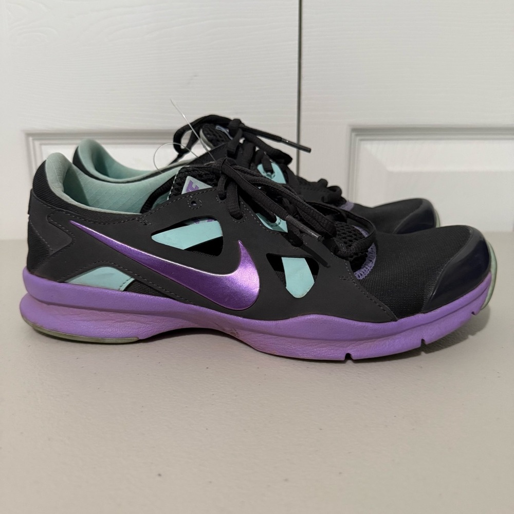 Nike Season TR 3 Running Training Athletic Women's Shoes Size 8 (599553-009)